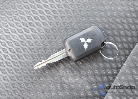 2020 Mitsubishi Outlander Es 2.4 z USA, uszkodzony, nr VIN JA4AD2A38LZ037482